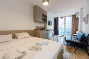 Cozy Studio Apartment For 3 with a pool